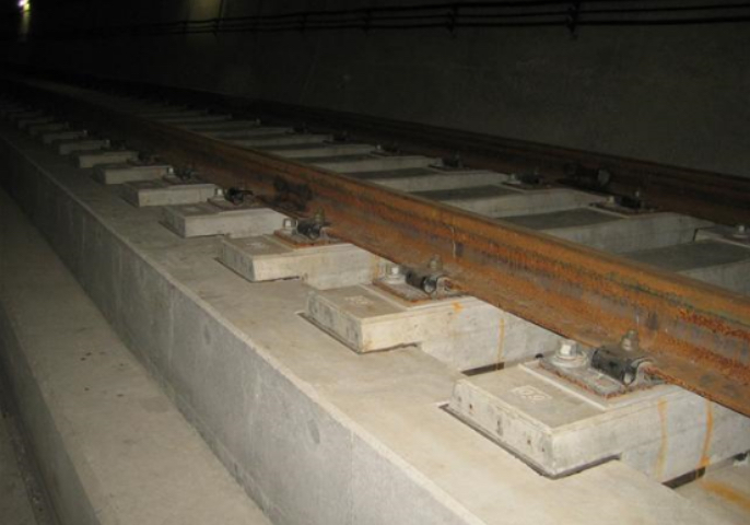 Image of Solid bed track