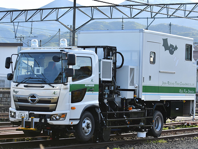 Image of 軌陸式レール探傷車